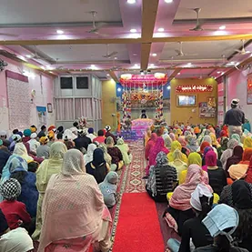 Sangat at a Gurmat samagam